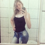 Lily-marie - Plan cul à Senarclens Profil de Lily-marie, 24 ans, Plan cul à Senarclens (Vaud)